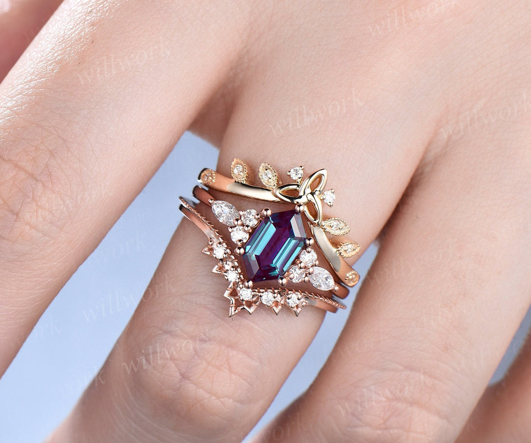 Alexandrite ring gold unique Long hexagon cut Alexandrite engagement ring set art deco diamond ring bridal wedding ring set women jewelry