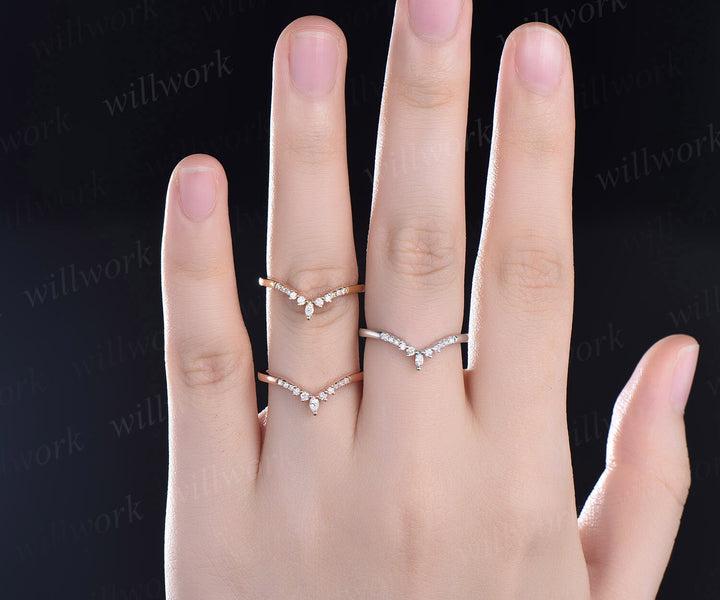 Vintage Curved V shaped diamond wedding band 14k 18k rose gold art deco unique moissanite wedding ring band dainty anniversary ring women