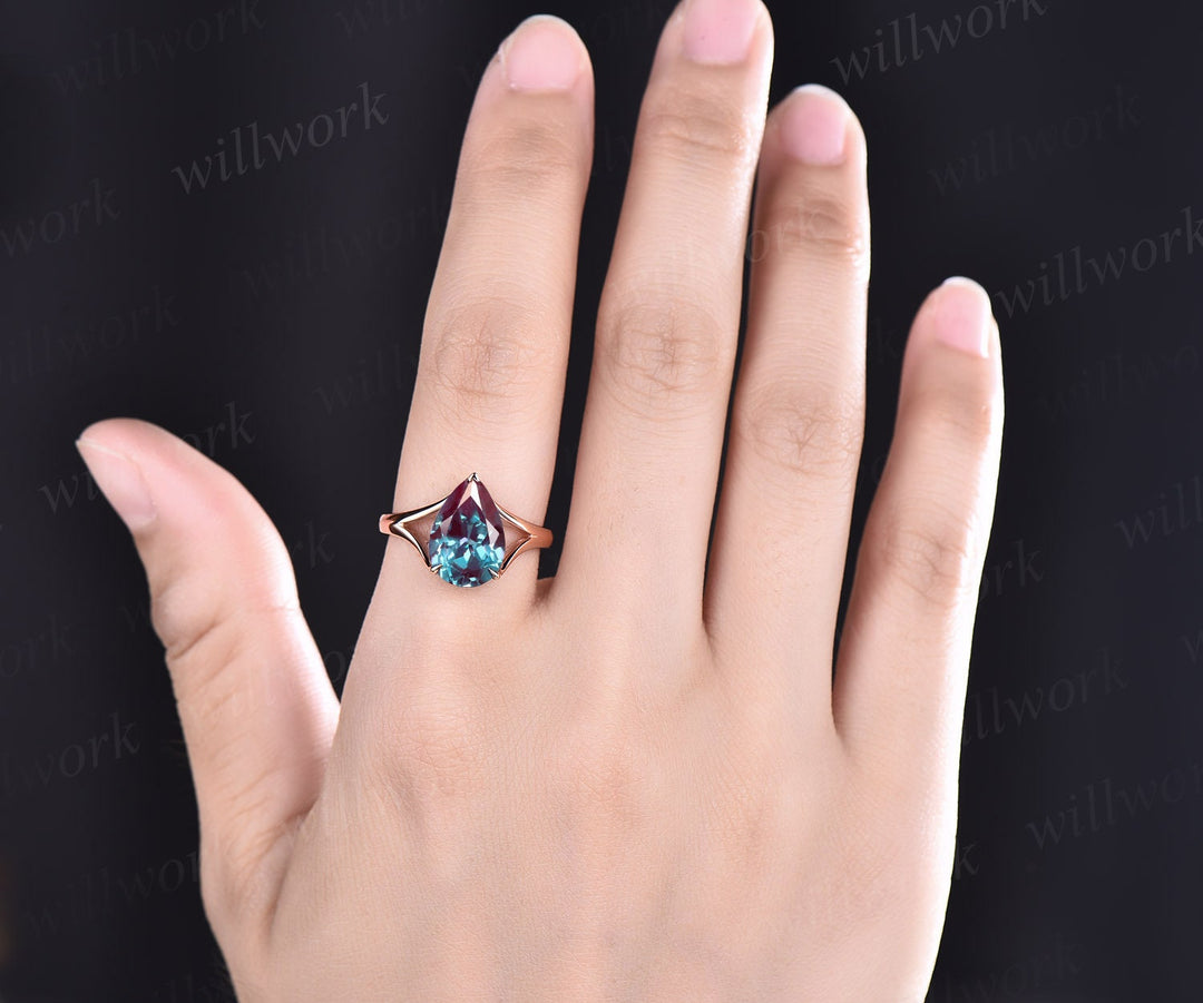 Vintage pear shaped alexandrite ring rose gold solitaire unique engagement ring 14k rose gold split shank promise bridal wedding ring women