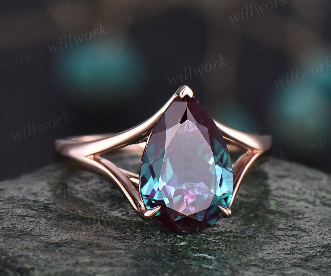 Vintage pear shaped alexandrite ring rose gold solitaire unique engagement ring 14k rose gold split shank promise bridal wedding ring women