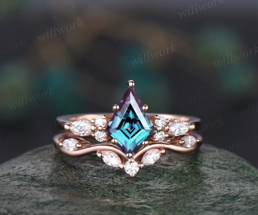 Kite cut Alexandrite engagement ring marquise cut amethyst ring 14k rose gold diamond opal ring women unique wedding ring set jewelry gift