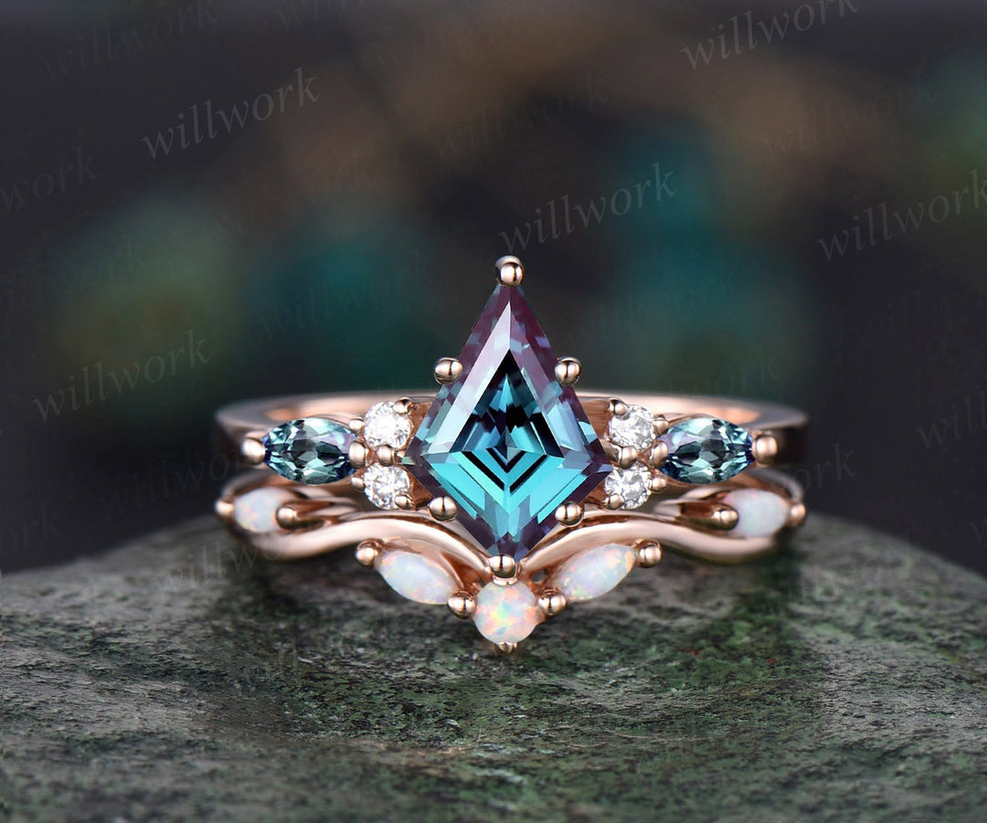 Kite cut Alexandrite engagement ring marquise cut amethyst ring 14k rose gold diamond opal ring women unique wedding ring set jewelry gift