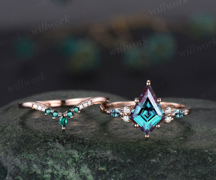 8x11mm kite cut Alexandrite ring solid 14k rose gold unique Alexandrite engagement ring set emerald diamond promise bridal ring set women