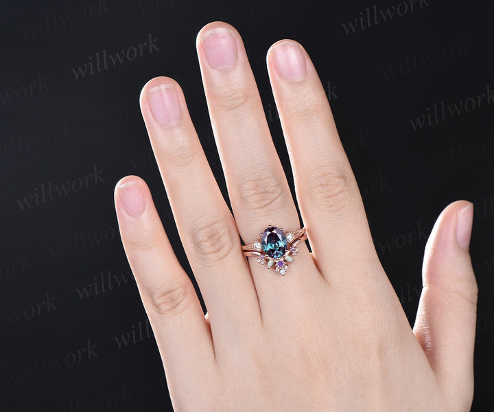 Vintage style 2ct oval Alexandrite engagement ring set rose gold three stone cluster moissanite wedding bridal ring set women fine jewelry