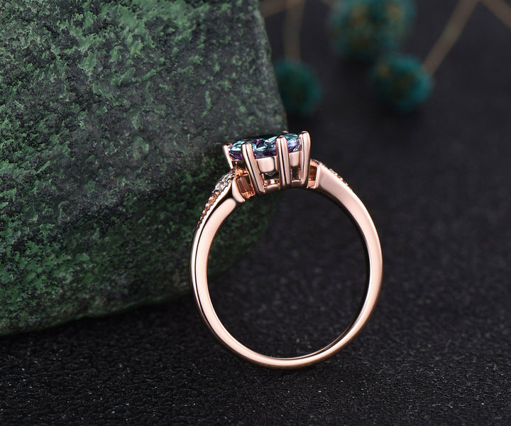 Vintage style 2ct oval Alexandrite engagement ring set rose gold three stone cluster moissanite wedding bridal ring set women fine jewelry
