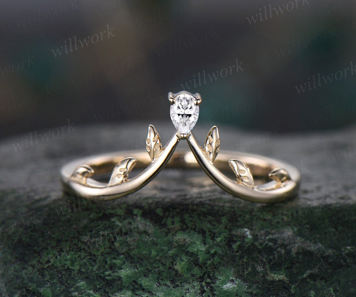 Nature inspired leaf pear diamond wedding band 14k yellow gold art deco vintage moissanite wedding ring band anniversary ring women gift