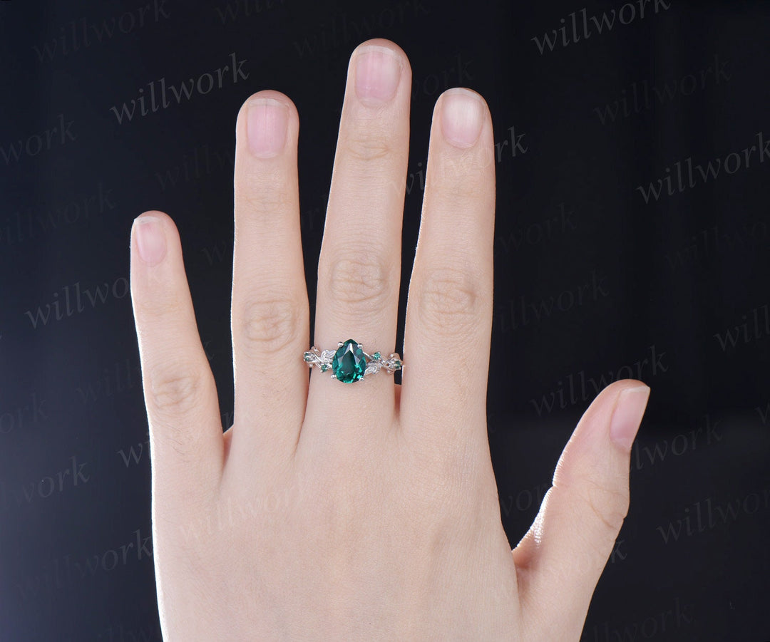 Vintage pear shaped green emerald engagement ring women art deco leaf nature inspired five stone emerald ring white gold anniversary ring