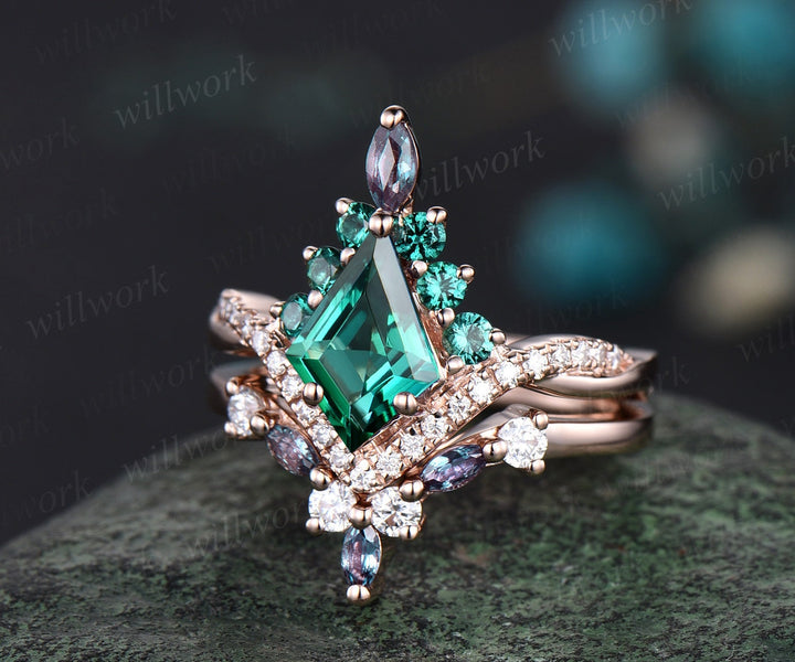 Vintage kite green emerald engagement ring set rose gold art deco alexandrite emerald ring women twisted halo diamond bridal promise ring