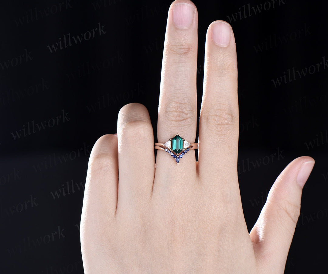 Hexagon cut green emerald engagement ring rose gold three stone trillion moissanite ring sapphire wedding bridal ring set women jewelry