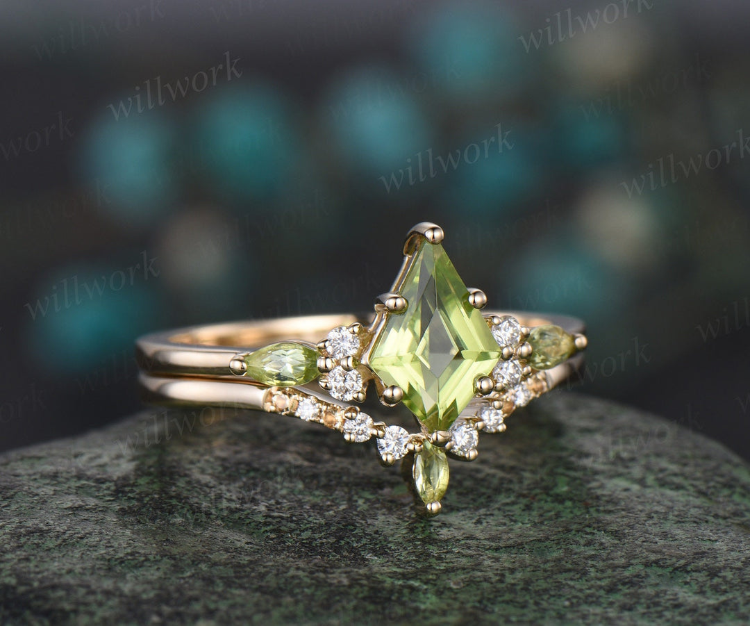 Curved peridot citrine diamond wedding band 14k 18k yellow gold unique moissanite wedding ring band dainty anniversary ring women gift