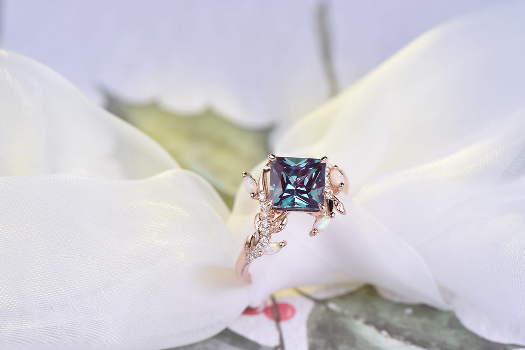 The Guide to A Perfect Nature-Inspired Engagement Ring