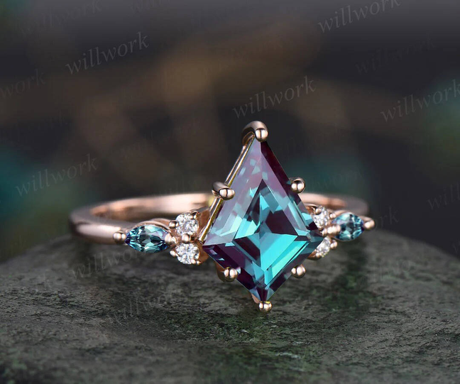 8x11mm kite cut Alexandrite ring solid 14k rose gold unique Alexandrite engagement ring set emerald diamond promise bridal ring set women