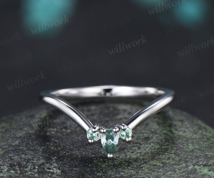 Curved green sapphire wedding band vintage three stone stacking ring women matching band