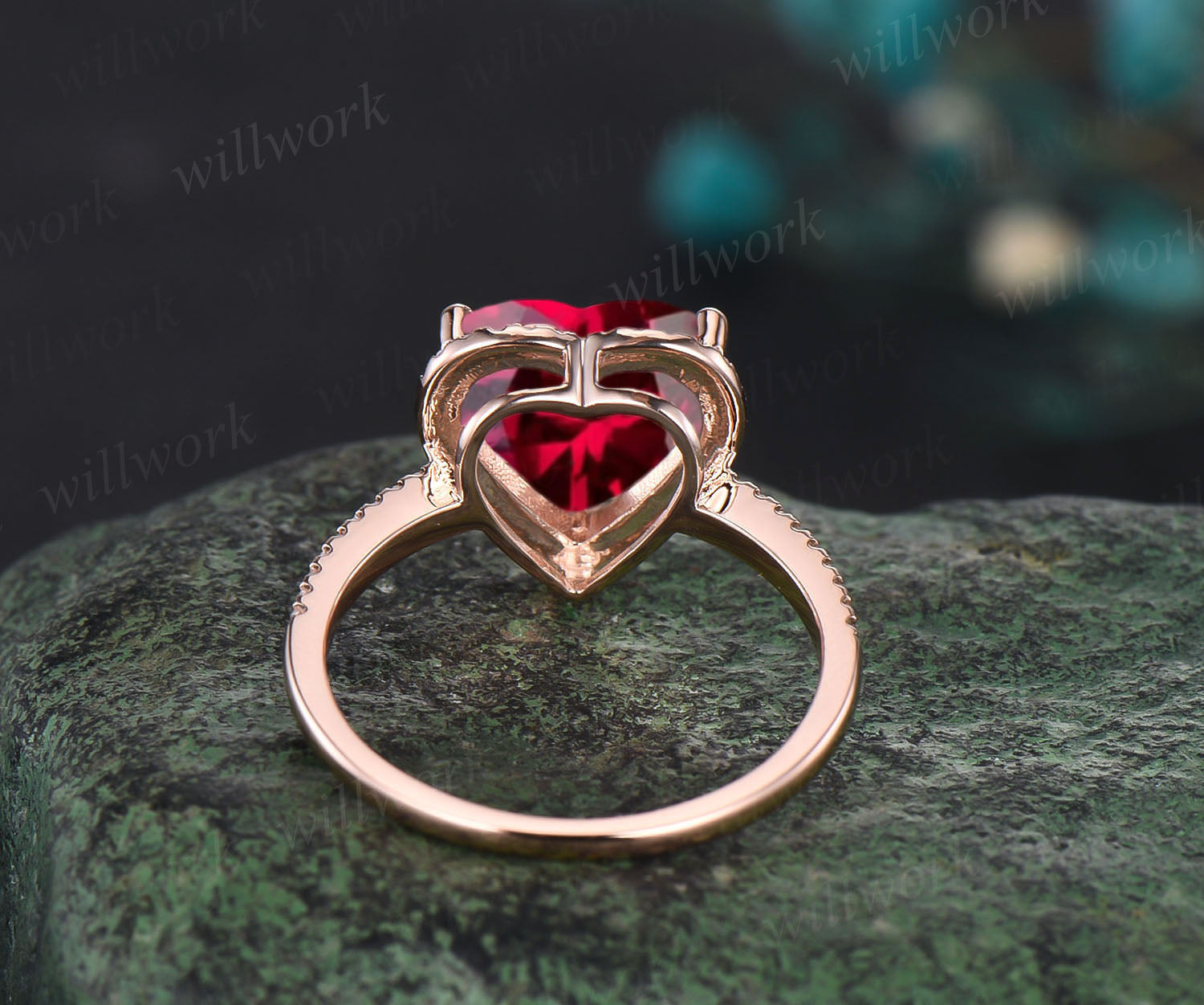 10k gold orders Ring With Red Heart and Diamond Settings Sz. 6.5