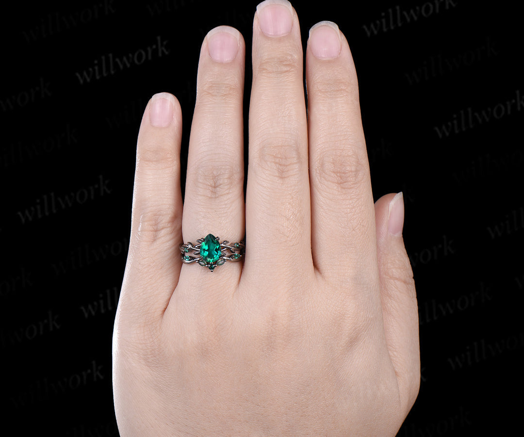 Black Gold Pear Emerald Engagement Ring Set Twig Vine Wedding Ring Gothic Promise Rings