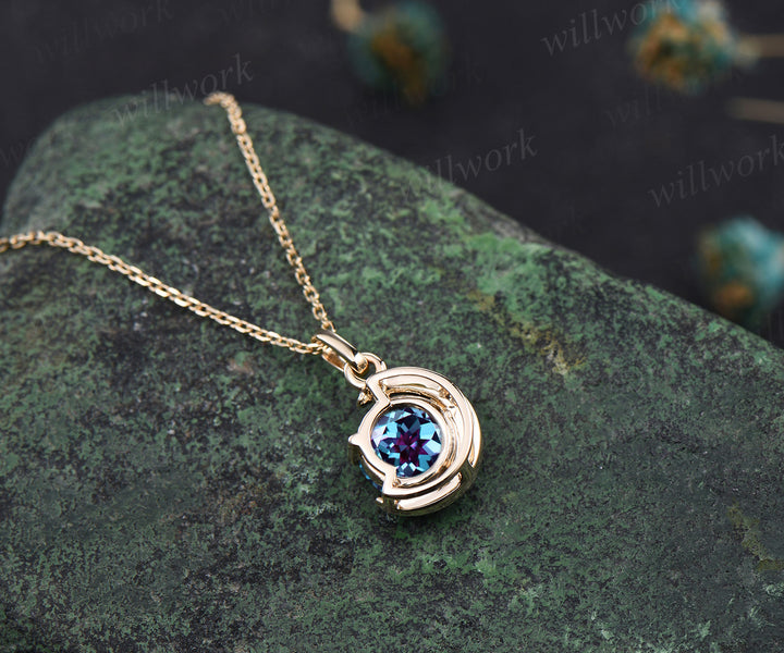 Minimalist June Birthstone Round Alexandrite Necklace Unique Moon Pendant Delicate Color Change Stone Solitaire Necklace Jewelry Gift