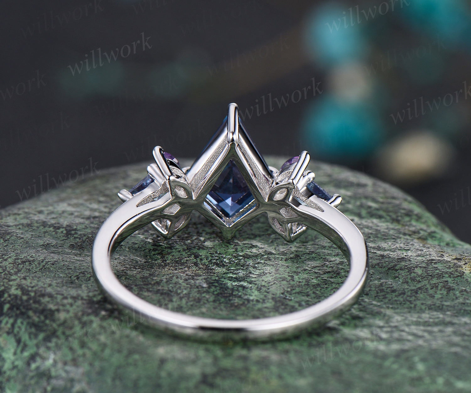 Kite cut alexandrite engagement ring ring vintage alexandrite art