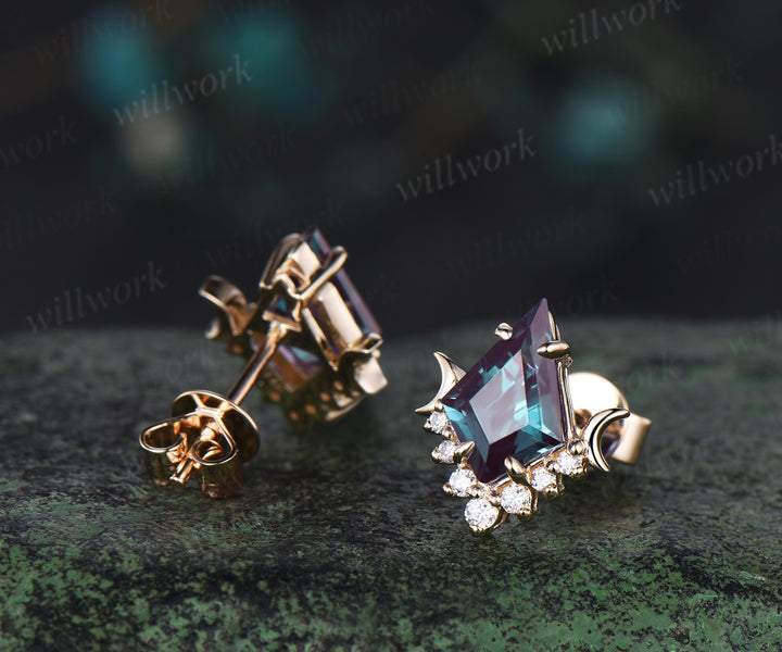 Dainty Kite Cut Alexandrite Stud Earrings Unique diamond Moon Earrings Vintage 14k yellow Gold June Birthstone Alexandrite Pierced Earrings