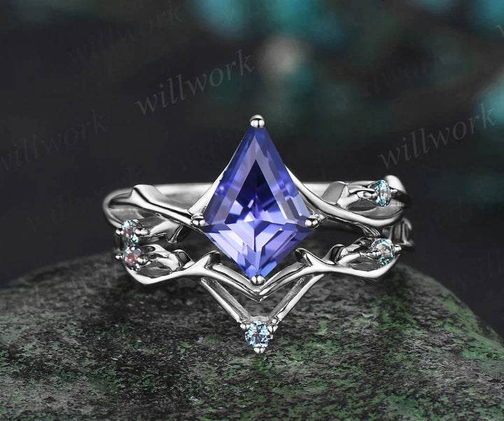 Kite Tanzanite Engagement Ring Set Vintage Twig Alexandrite Accent Ring Branch Ring Curved Wedding Band Unique Bridal Set