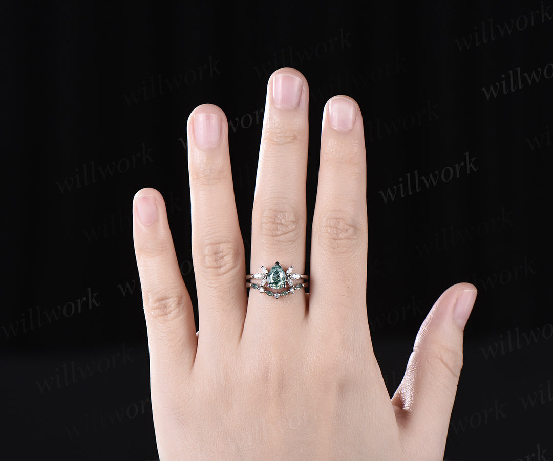 Pear Cut Natural Green Moss Agate Engagement Ring Set Moissanite Cluster Seven Stone Ring 14k Rose Gold Green Gemstone 2pcs Bridal Ring Set