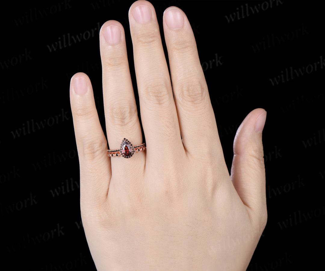 Pear Garnet Halo Engagement Ring Set Dainty 5x8mm Teardrop Garnet Ring Milgrain Black Spinel Wedding Band Vintage Bridal Set