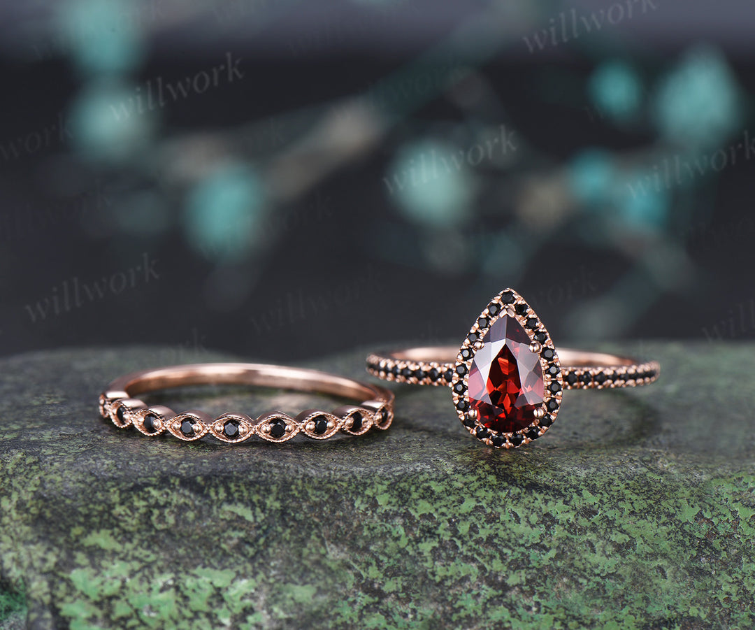 Pear Garnet Halo Engagement Ring Set Dainty 5x8mm Teardrop Garnet Ring Milgrain Black Spinel Wedding Band Vintage Bridal Set