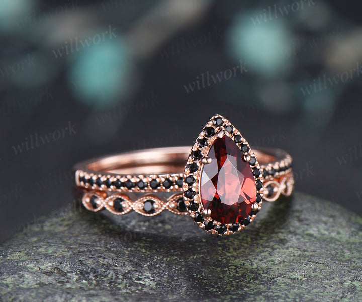 Pear Garnet Halo Engagement Ring Set Dainty 5x8mm Teardrop Garnet Ring Milgrain Black Spinel Wedding Band Vintage Bridal Set