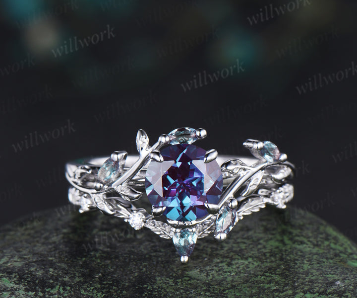 Vintage Round Alexandrite Leaf Bridal Ring Set & Leaf Vine Floral Engraved Alexandrite Men Wedding Ring Enchanted Couple Ring Set