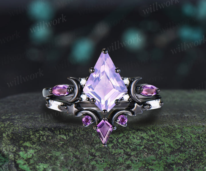 Unique Black Gold Kite Cut Lavender Amethyst Ring Crescent Moon Star Purple Engagement Ring  Gothic Bridal Ring