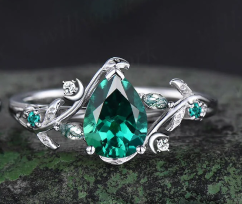 Pear shaped green emerald engagement ring white gold heart leaf moon nature inspired emerald bridal wedding ring set women jewelry gift