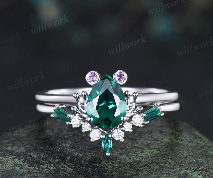 Unique pear emerald engagement ring set frog animal inspired wedding ring baguette emerald moissanite wedding band bridal set