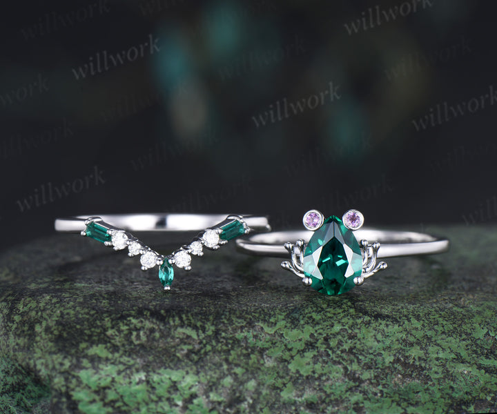 Unique pear emerald engagement ring set frog animal inspired wedding ring baguette emerald moissanite wedding band bridal set