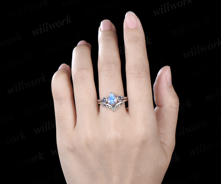 Pear shape moonstone ring set kite cut alexandrite art deco moon ring matching peridot curved band vintage bridal set