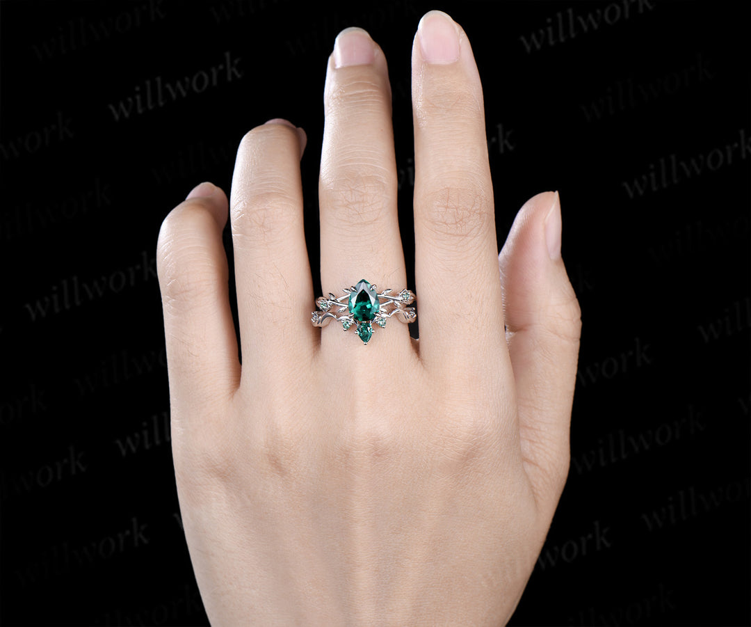 Pear cut emerald engagement ring floral twig split shank ring unique moon teardrop emerald wedding band bridal set gifts for her