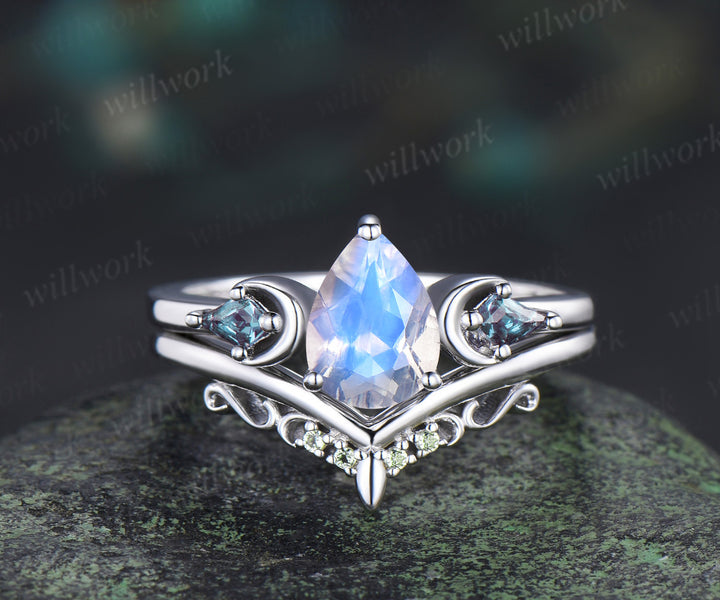 Pear shape moonstone ring set kite cut alexandrite art deco moon ring matching peridot curved band vintage bridal set