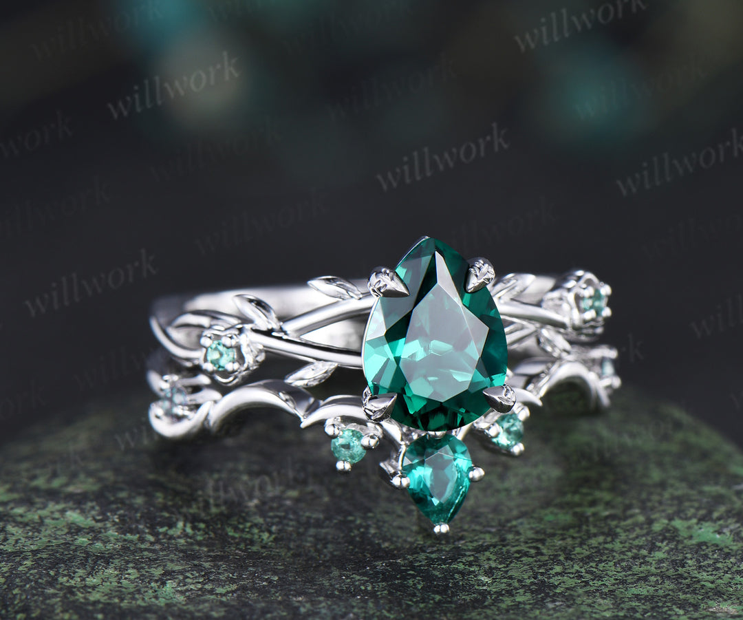Pear cut emerald engagement ring floral twig split shank ring unique moon teardrop emerald wedding band bridal set gifts for her