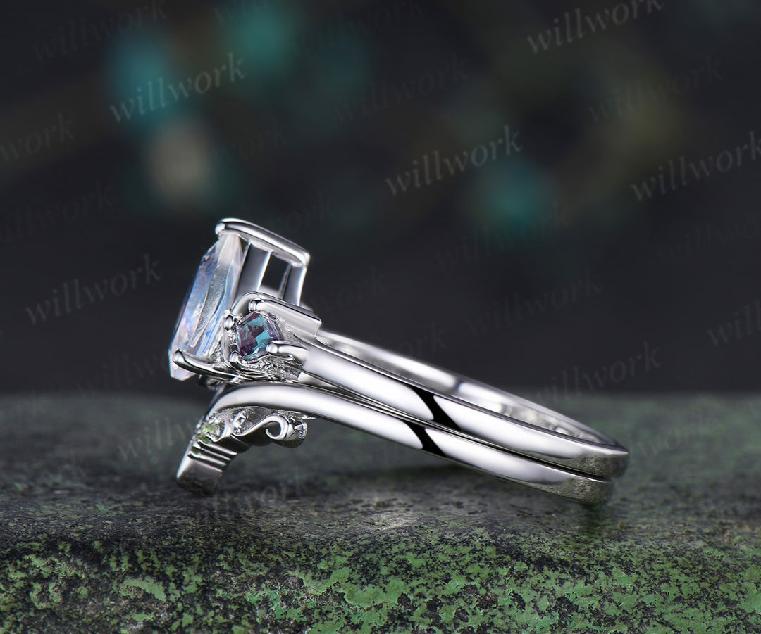 Pear shape moonstone ring set kite cut alexandrite art deco moon ring matching peridot curved band vintage bridal set