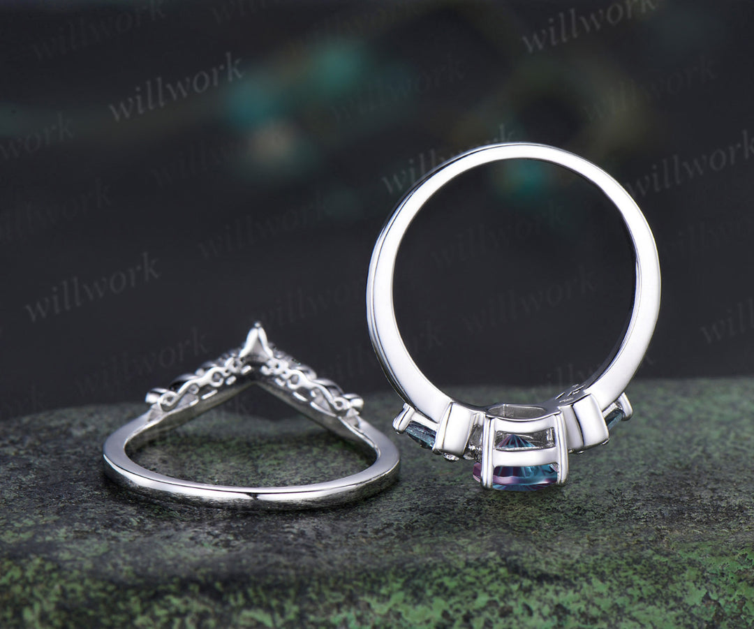 Pear shape firworks cut alexandrite ring set kite cut alexandrite art deco moon ring matching curved band vintage bridal set