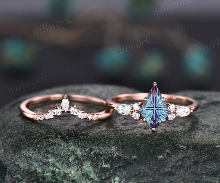 Kite Fantasy Cut Alexandrite Engagement Ring Set Moissanite Accent Seven Stone Promise Ring Curved Crown Wedding Band Unique Bridal Set