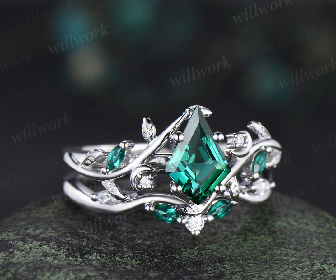 Kite cut emerald engagement ring set moon leaf nature inspired ring solid 14k white gold marquise emerald ring unique bridal set