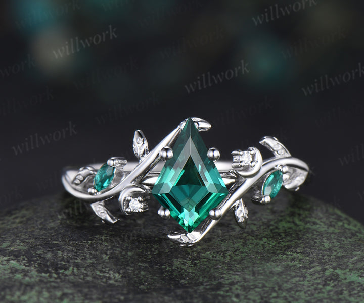 Kite cut emerald engagement ring set moon leaf nature inspired ring solid 14k white gold marquise emerald ring unique bridal set