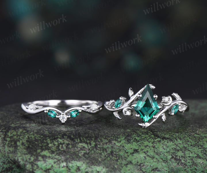 Kite cut emerald engagement ring set moon leaf nature inspired ring solid 14k white gold marquise emerald ring unique bridal set