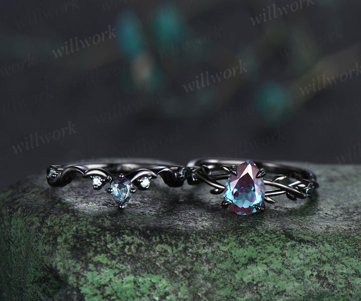 Gothic Black Moon Star Pear Shaped Alexandrite Engagement Ring 14k Black Gold Twig Leaf Vine Alexandrite Wedding Ring Set Anniversary Gift