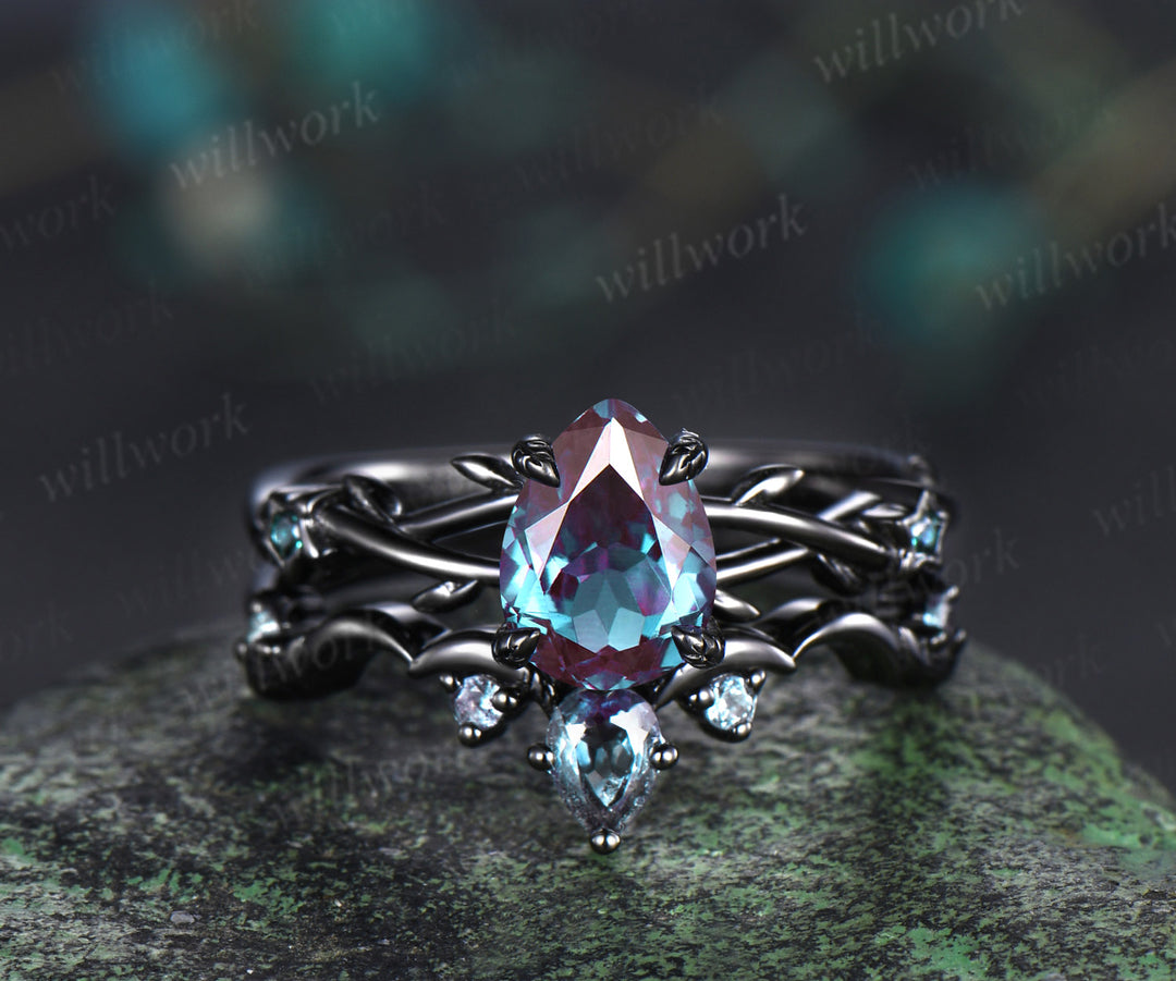 Gothic Black Moon Star Pear Shaped Alexandrite Engagement Ring 14k Black Gold Twig Leaf Vine Alexandrite Wedding Ring Set Anniversary Gift