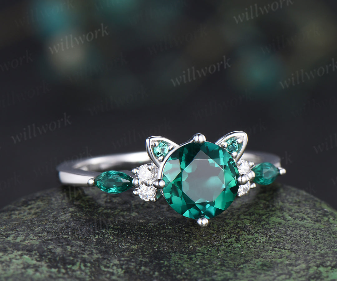 Round cut emerald engagement ring cat shaped ring lovely kitten May birthstone ring unique gifts for her
