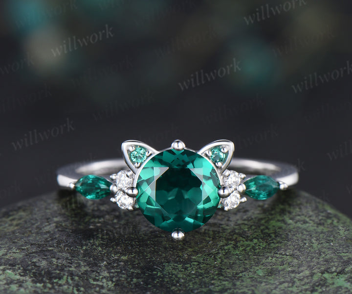 Round cut emerald engagement ring cat shaped ring lovely kitten May birthstone ring unique gifts for her