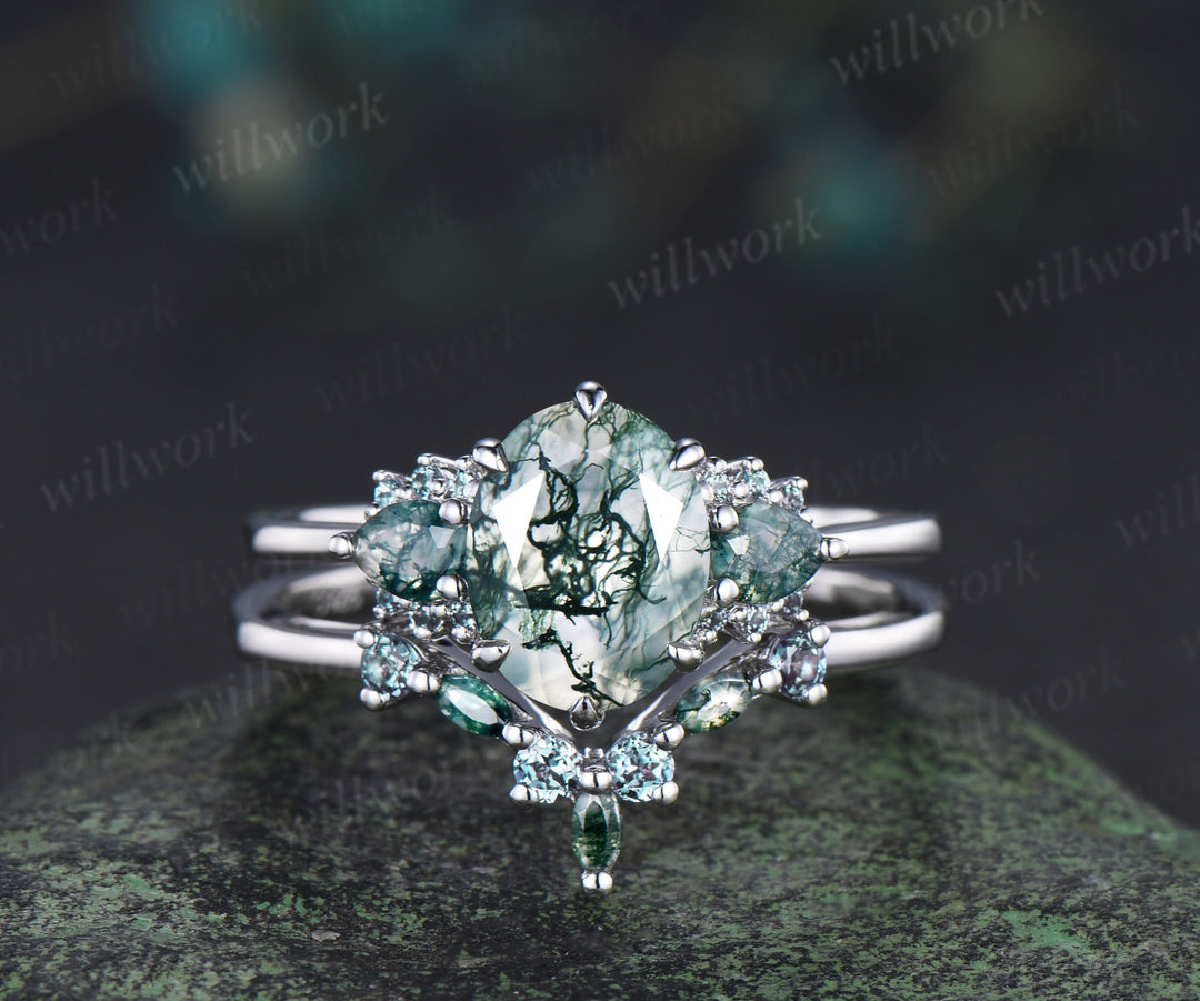Oval Moss Agate Alexandrite Moss Agate Clusters Ring Set & Baguette Moss Agate Hammered Men Wedding Ring Enchanting Couple Ring Set