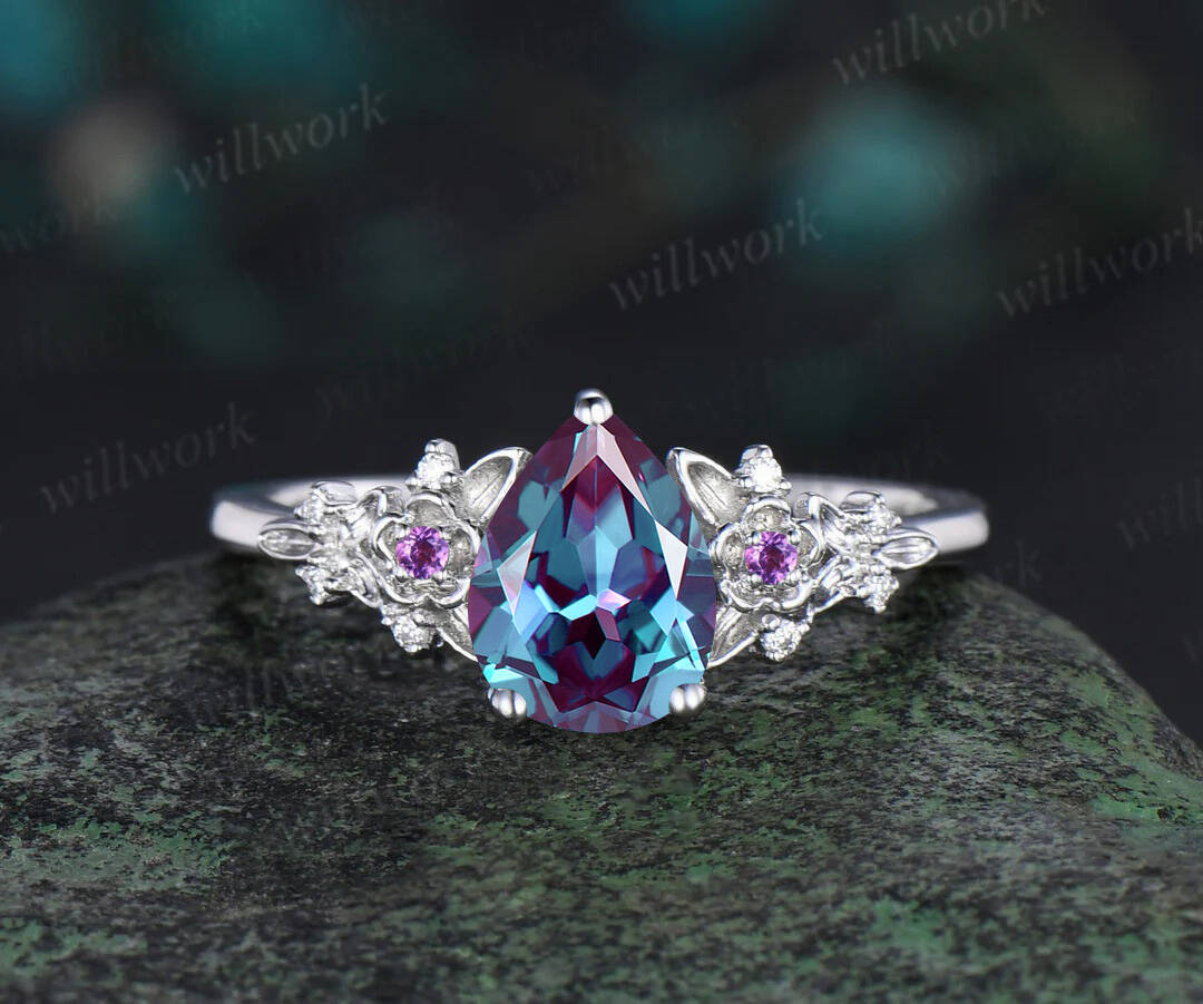 Vintage pear alexandrite engagement ring rose gold leaf flower amethyst ring women unique cluster diamond bridal wedding ring set gift
