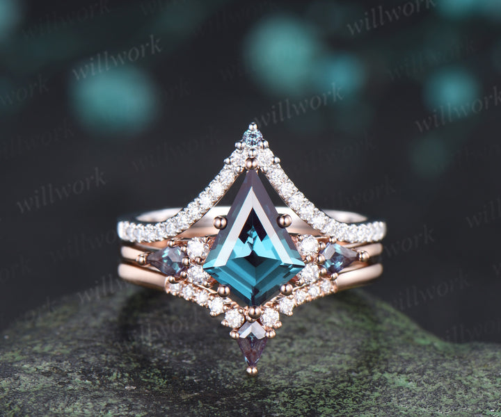 8x11mm kite cut alexandrite ring set seven stone color change gemstone ring curved V wedding band unique bridal set