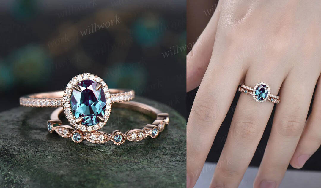 Vintage Unique oval cut Alexandrite engagement ring set rose gold ring set halo diamond ring set art deco bridal wedding ring set for women